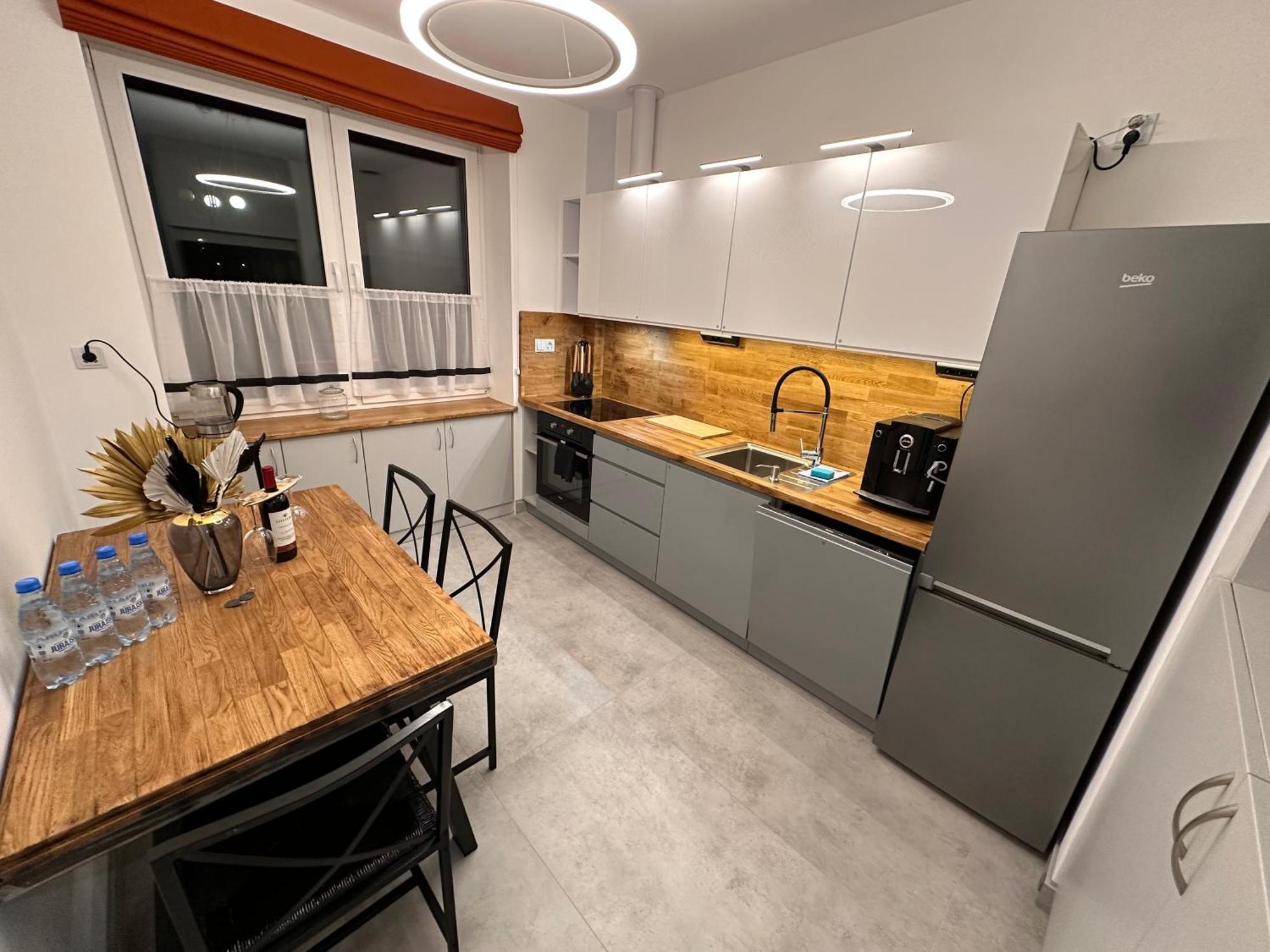Aparthotel Zabrze, Apartament Agnieszka Ngoại thất bức ảnh