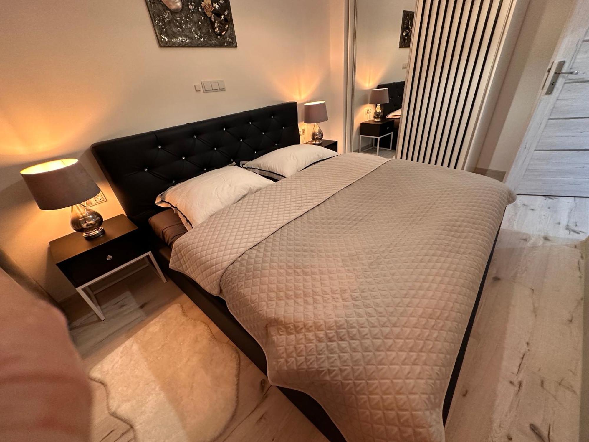Aparthotel Zabrze, Apartament Agnieszka Ngoại thất bức ảnh